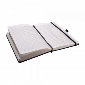 Блокнот Berganote Soft А5, на гумці, в клітинку