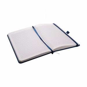 Блокнот Berganote Soft А5, на гумці, в клітинку